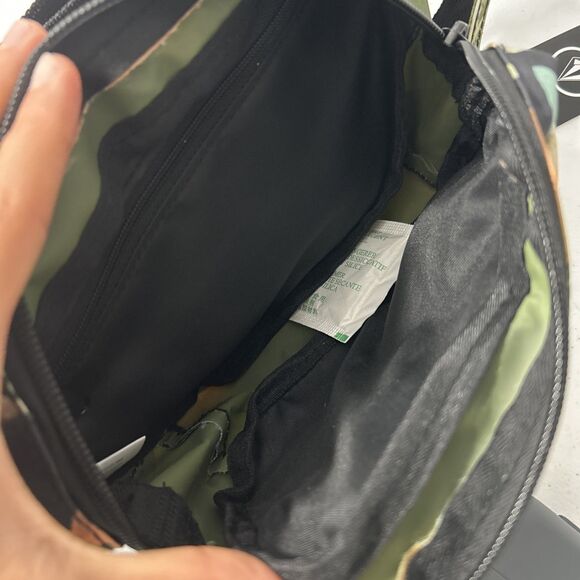 Volcom Fannypack  Womens Hip Waist Pack Sunsstone Belt Bag‎ Fanny - Picture 7 of 10